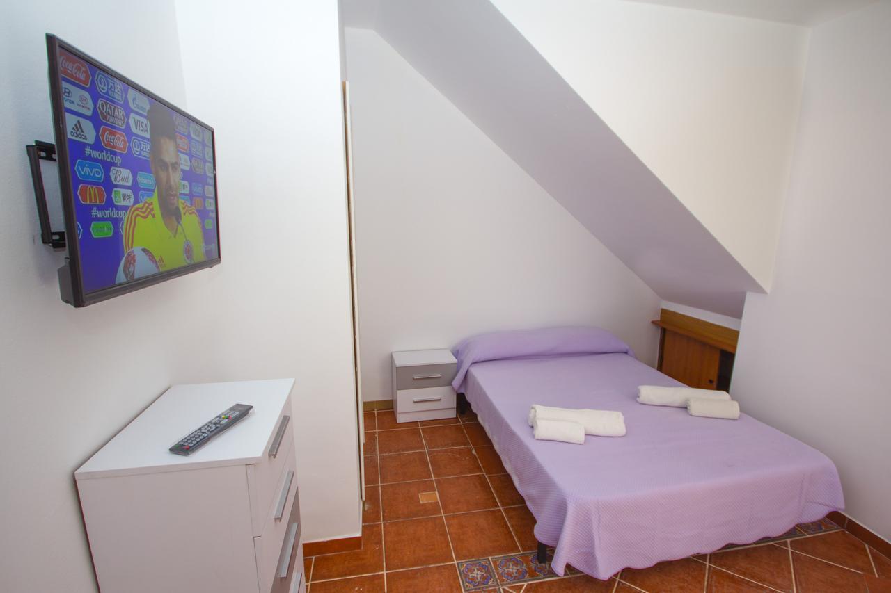 Estudio San Pablo Centro Canovas * Nerja